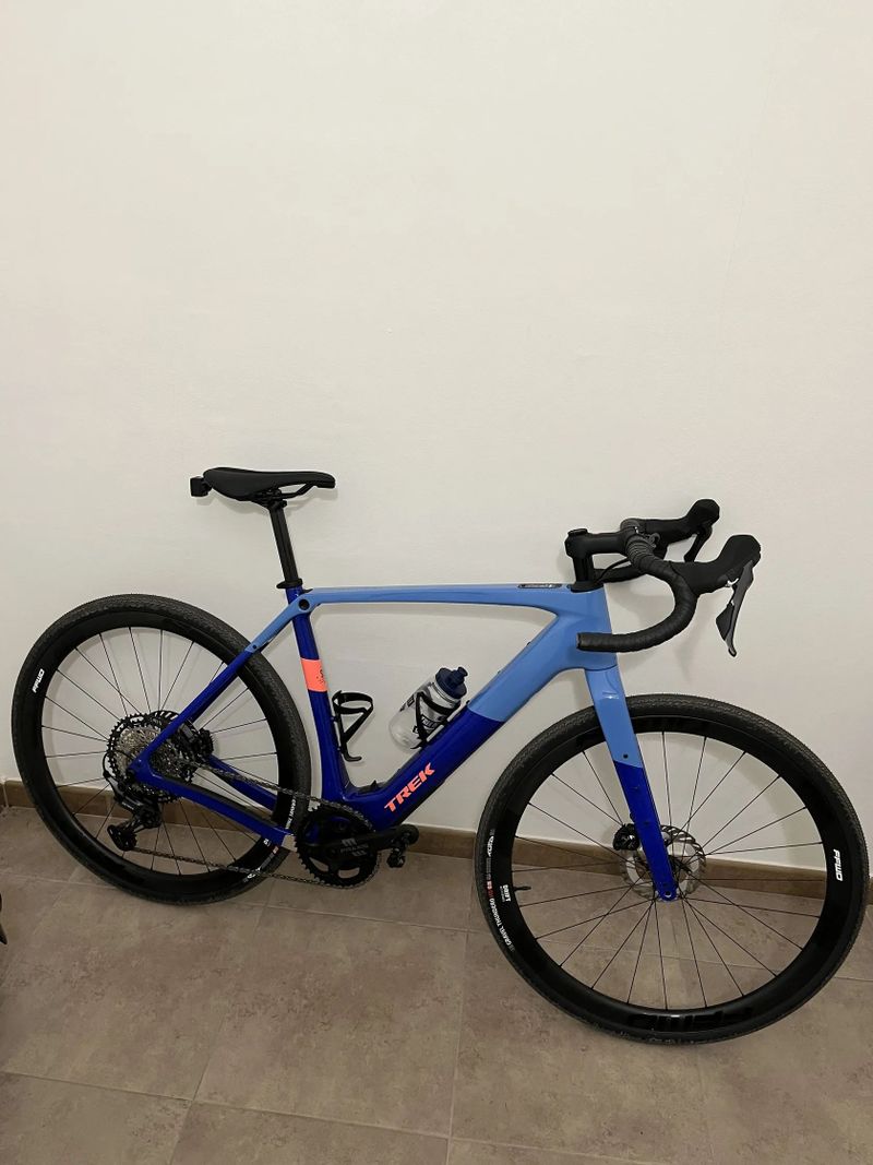 Trek Checkpoint+ 5 SL 2026 vel. M/L + komplet druhých kol FFWD Drift karbon s obutím