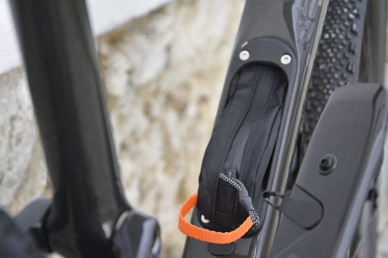 CANNONDALE TOPSTONE CARBON 1 LEFTY AXS 54cm NOVÉ PC 174.999,-