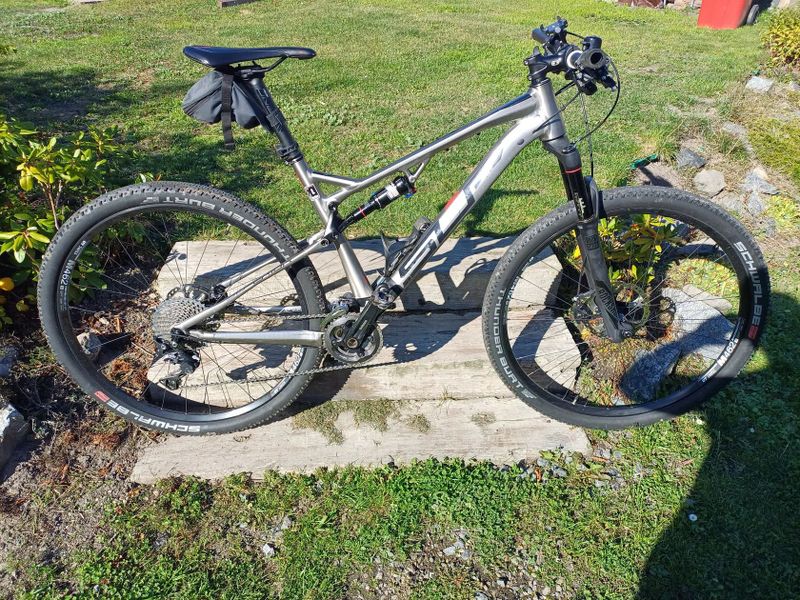 Superior XF 939 vel. L, nejvyšší model AL 