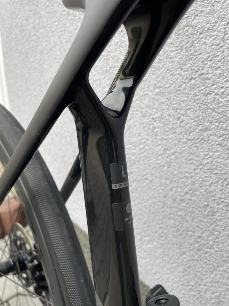 Trek Madone SLR 7 AXS L 58´´ - zánovní 