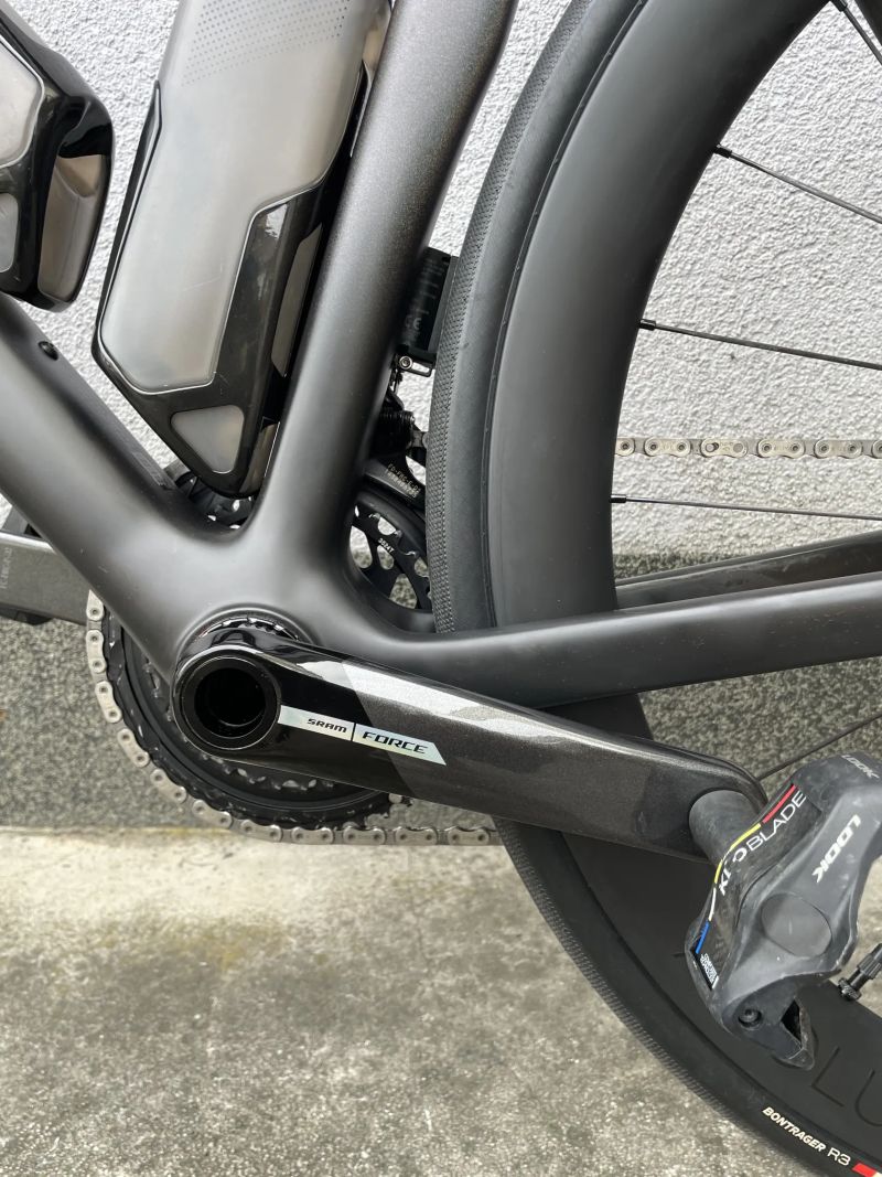 Trek Madone SLR 7 AXS L 58´´ - zánovní 