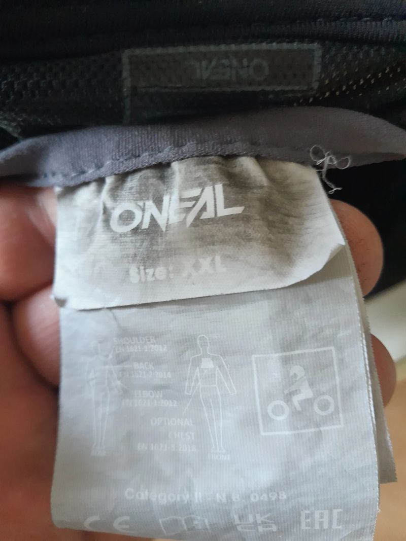 Prodám zachovalou chráničovou vestu ONeal