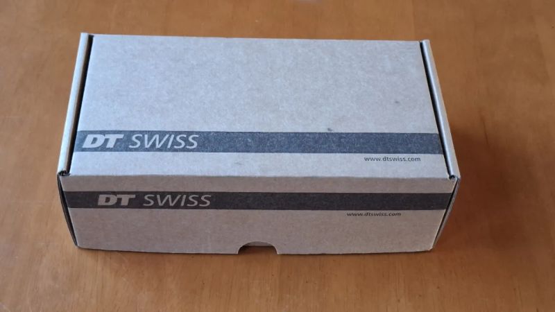 Silniční náboje (pár) DT Swiss 350 non disc (ráfkové brzdy a rychloupínák) - Sram XDR - 20/24 děr
