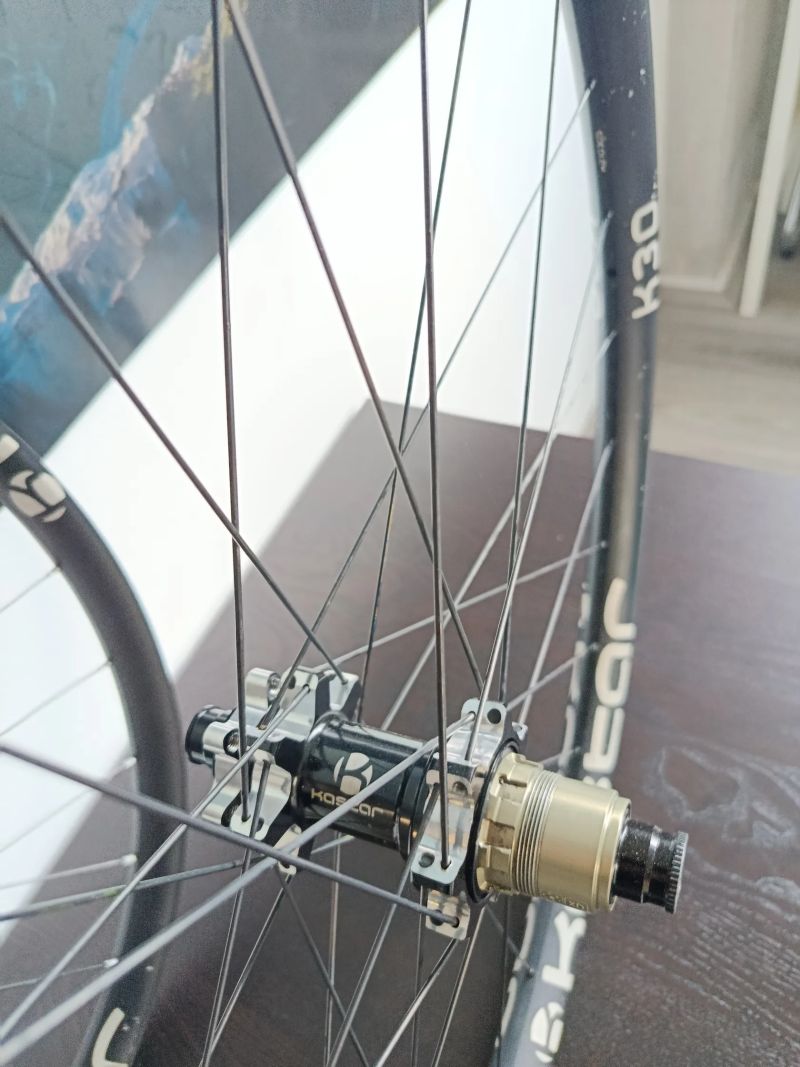 Kastar K30 29" + náhradní ráfek 