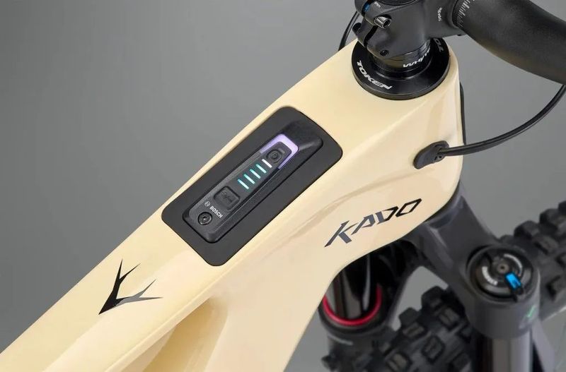 Whyte Kado RS / karbon, Bosch CX 5.gen. / výprodej DEMO EBIKE, vel. M (SLEVA -35%)