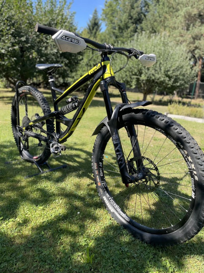 YT Industries Capra cf