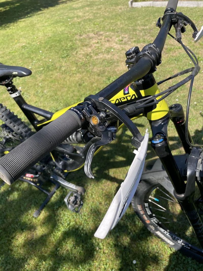 YT Industries Capra cf