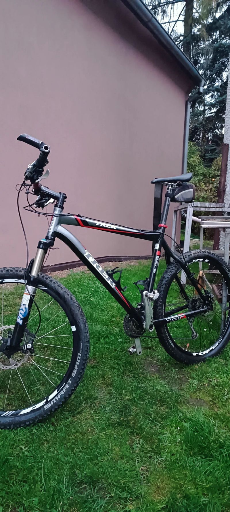 Trek 8500