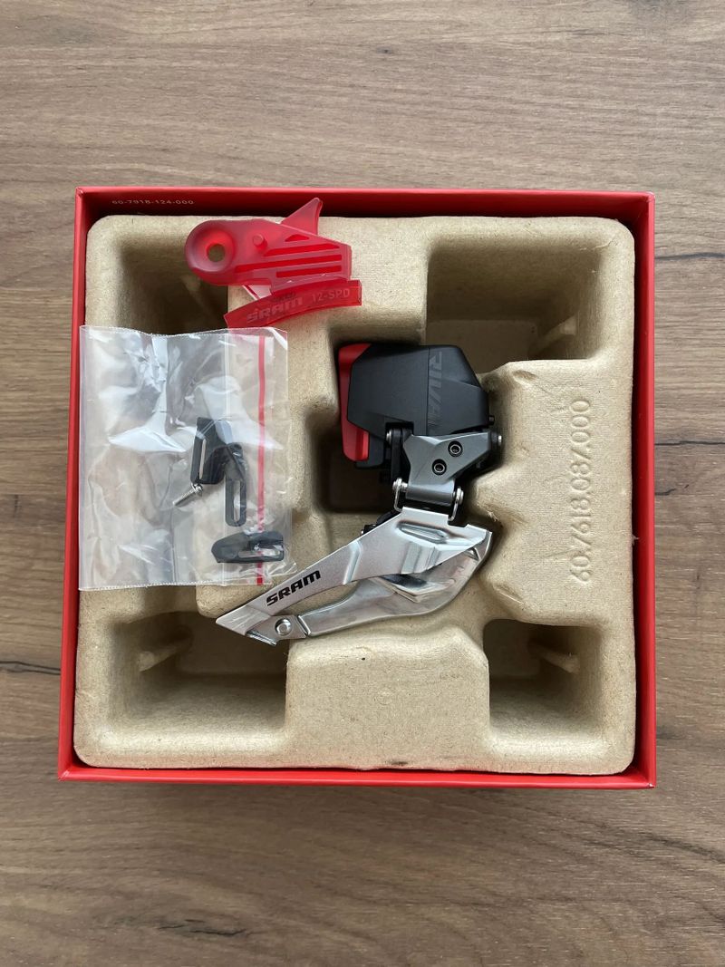 Přesmykač SRAM Rival eTap AXS D1