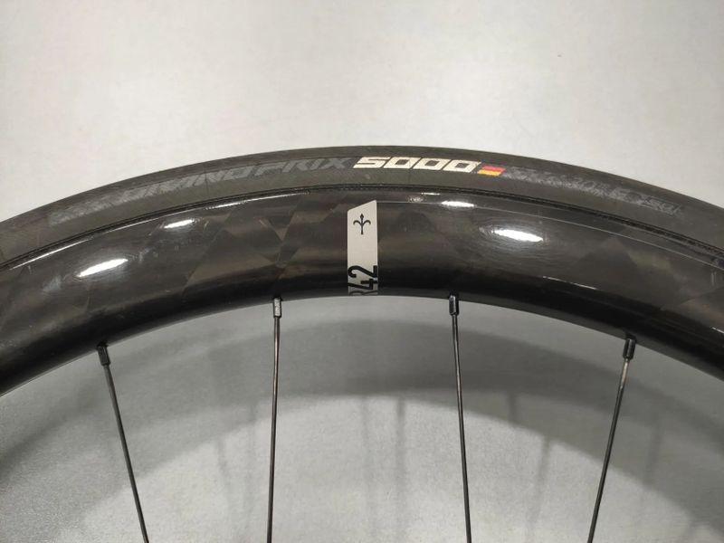 Zapletená karbonová kola Wilier Miche SLR 42 KC