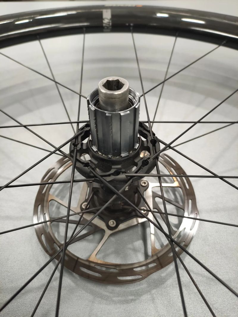 Zapletená karbonová kola Wilier Miche SLR 42 KC