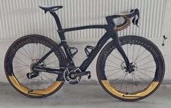 Pinarello Dogma F2025