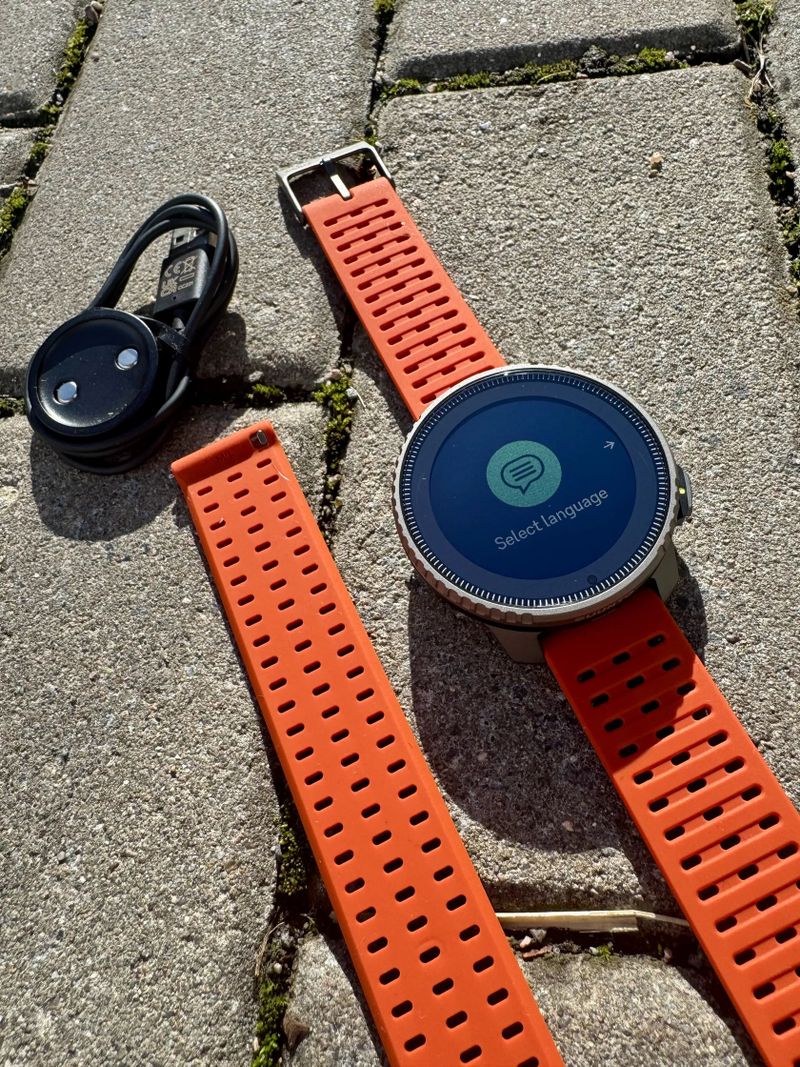 Suunto Vertical Titanium Solar Canyon, top stav, záruka