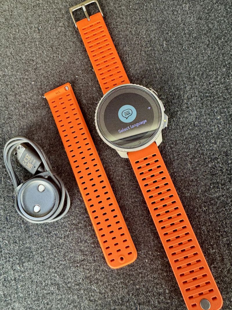 Suunto Vertical Titanium Solar Canyon, top stav, záruka