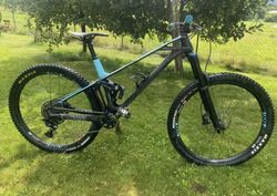 Mondraker Foxy R, 29", karbon