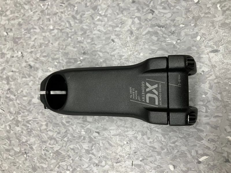 Prodám představec Rockrider 80mm/-20 stupňů
