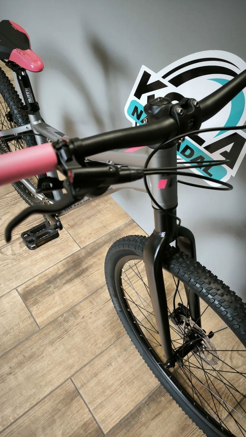 Maxbike Lady 27,5 2025 šedý mat+růžová