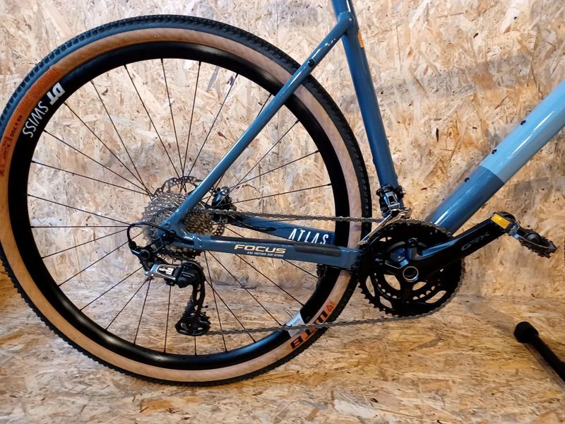 Gravel Focus ATLAS 6.8, 2025, velikost rámu L 