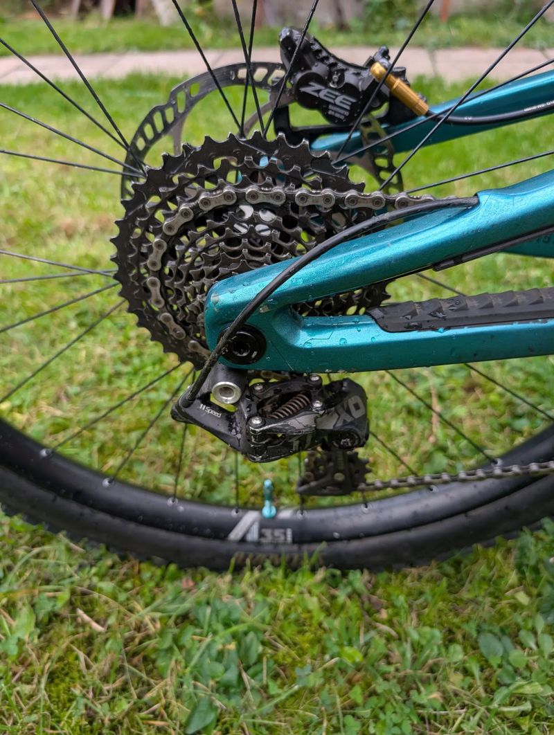 Nukeproof Giga 297