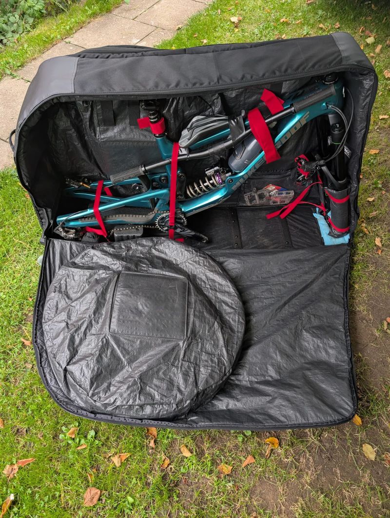 Evoc travel bike bag