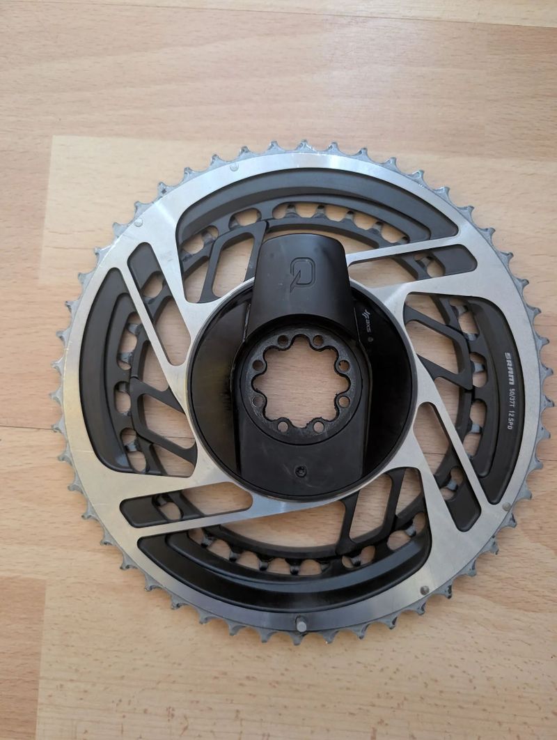 Sram red axs převodníky s wattmetrem