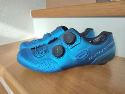 Silnicni tretry Shimano Sphyre velikost 39
