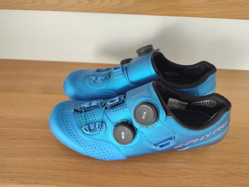 Silnicni tretry Shimano Sphyre velikost 39