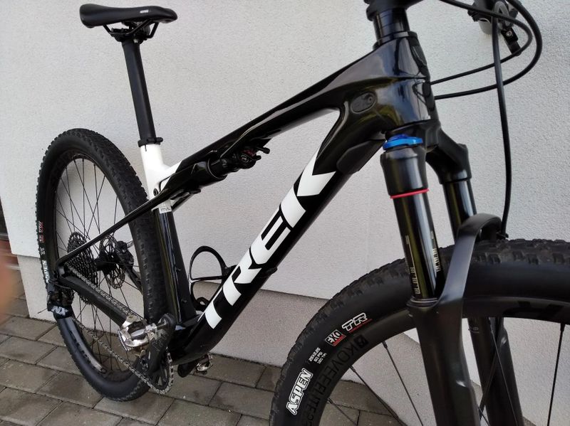 Trek Supercaliber 9.7 karbon rám/karbon kola,Jako NOVÝ!