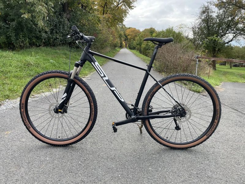 Superior XC 879 STAV NOVÉHO KOLA, velikost L