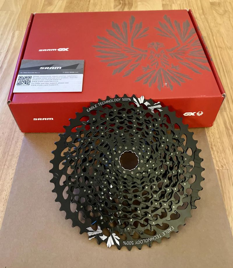 Specialized Epic Expert 2020 full XC, karbon, SRAM GX Eagle, po servisu – vel. L