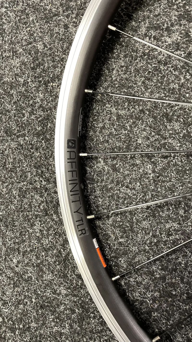 Přední kolo Bontrager Affinity TLR Silnice/Gravel 