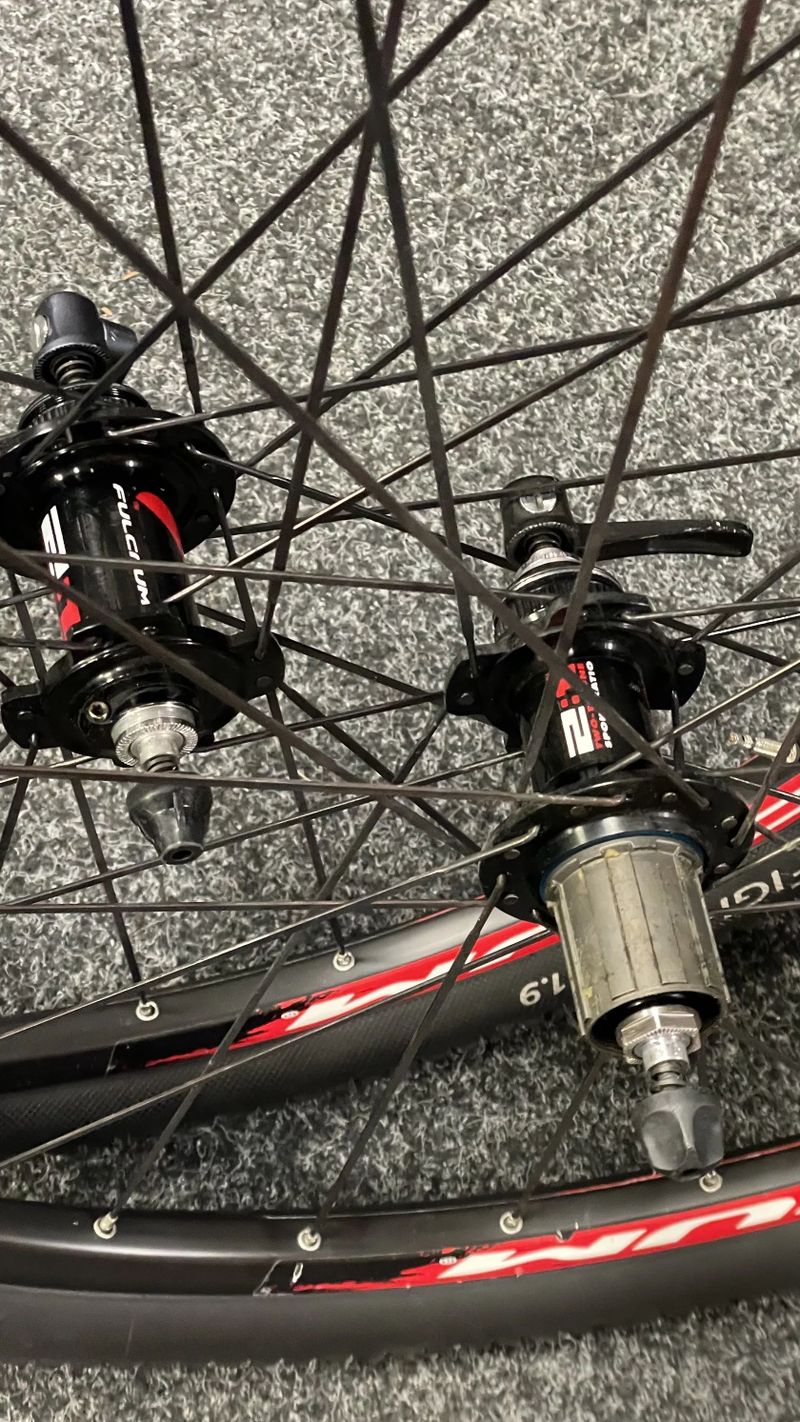 Fulcrum Red Metal