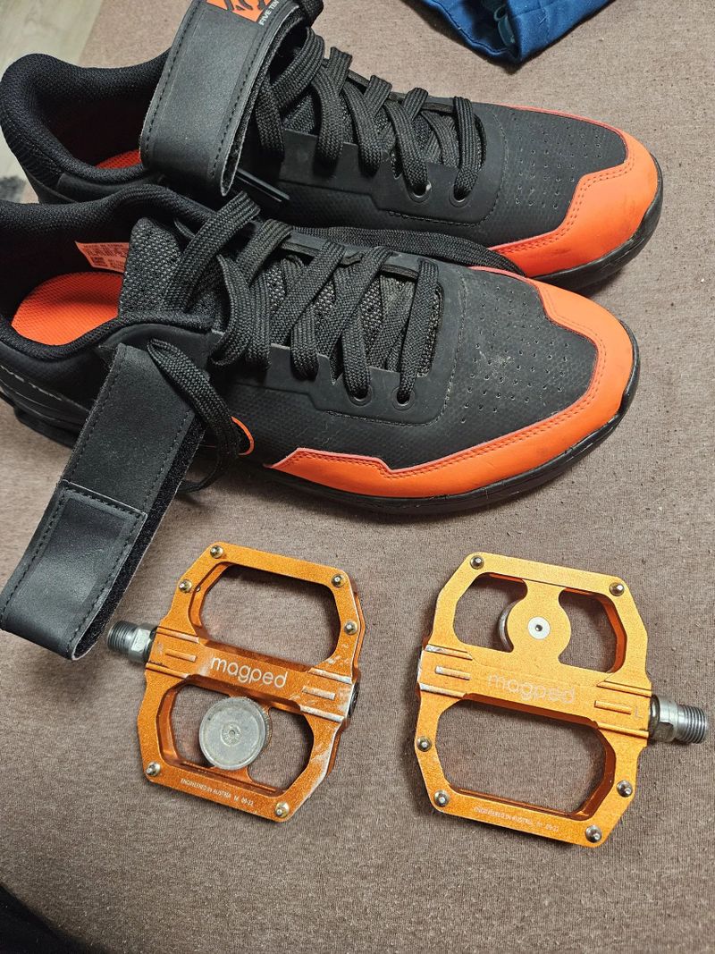 Magped SPORT2 200N, Five Ten Kestrel Lac