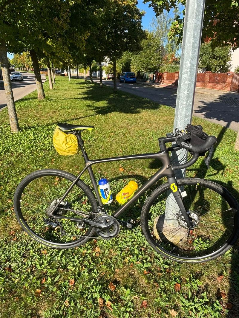 Scott Addict L - karbon