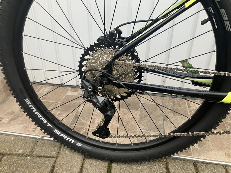 Cannondale pro juniory nebo menší postavy