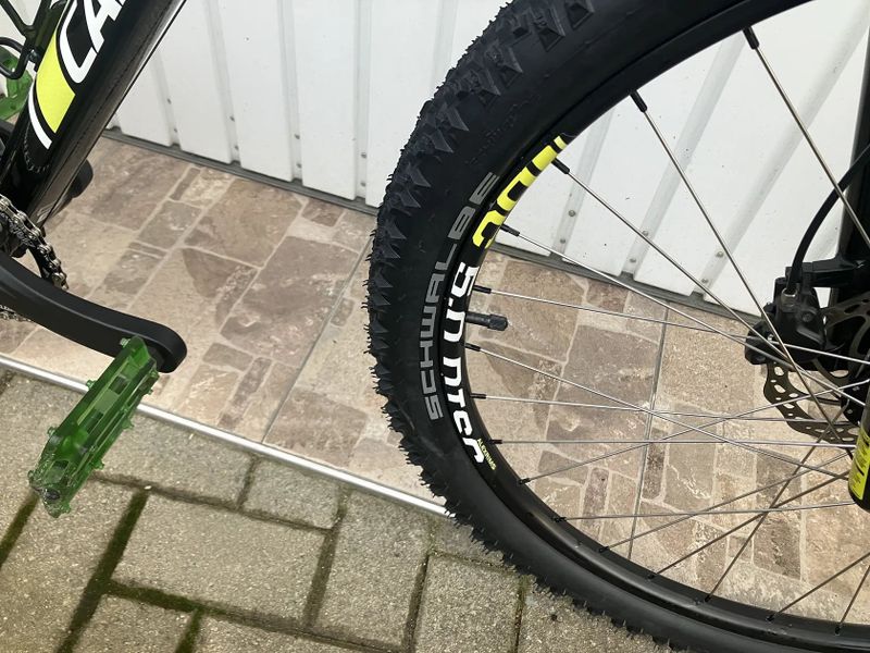 Cannondale pro juniory nebo menší postavy