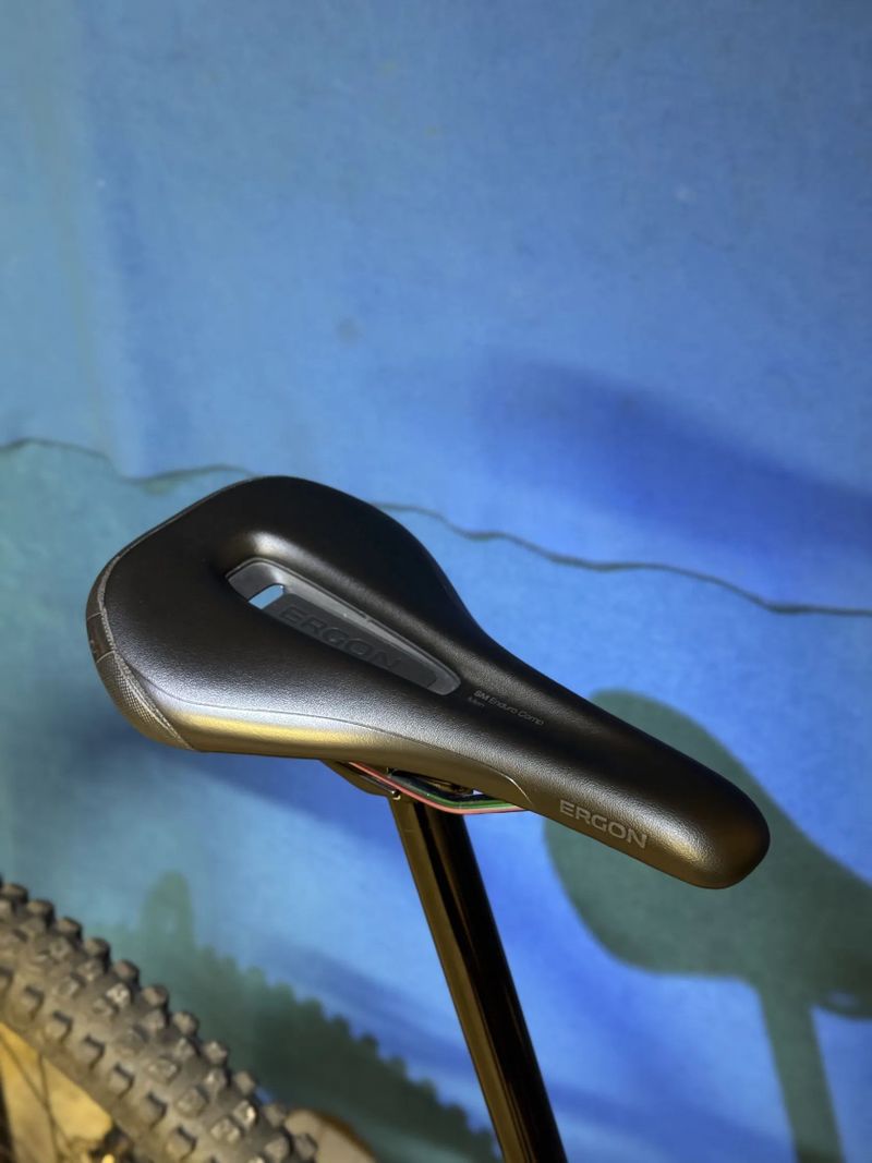 Sedlo Ergon Enduro Oil slick S/M