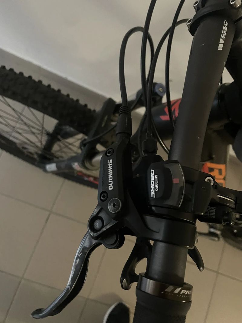 Rock Machine TORRENT 90