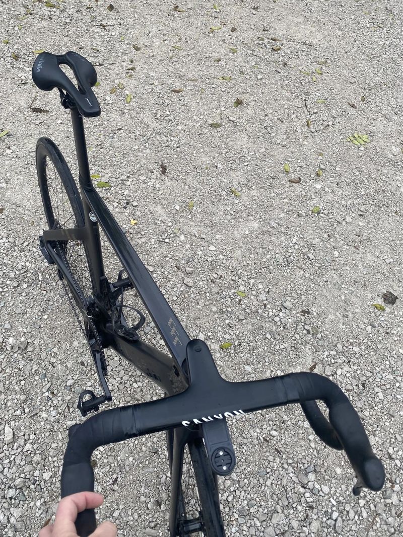 Canyon Aeroad CFR vel.56