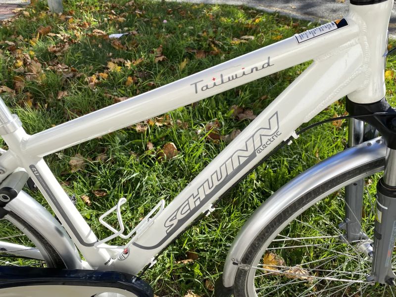 28" pánské cestovní kolo Schwinn s řazením Nexus 8 