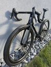 Prodám gravel BASSO PALTA 2, custom lak: RAW CARBON, SRAM AXS 1x12, komba: BASSO LEVITA, velikost S
