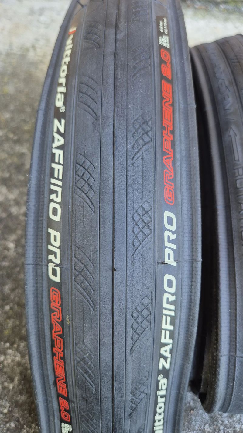 Vittoria Zaffiro Pro 700x28c 
