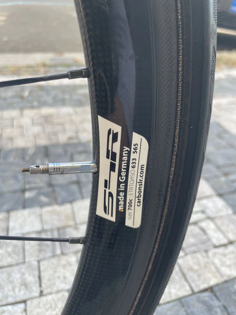 Canyon Ultimate CF SL 9.0, vel. M, váha 6,8kg