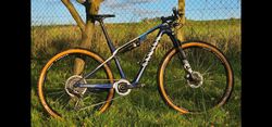 Canyon Lux CF6