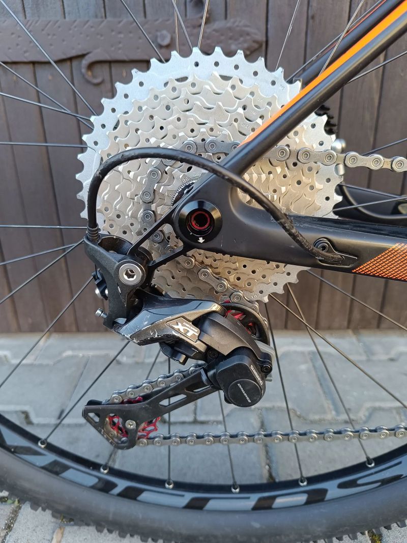 SCOTT SCALE 910 - komplet na Shimano XT - hmotnost 10kg!!
