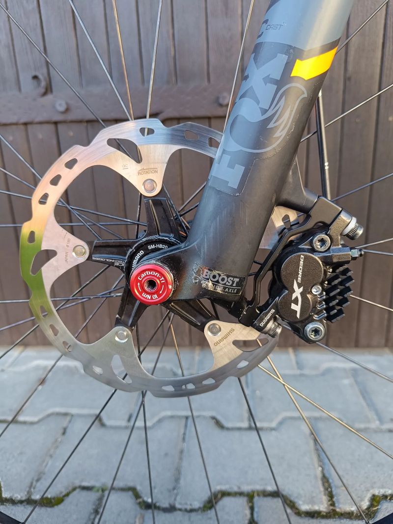 SCOTT SCALE 910 - komplet na Shimano XT - hmotnost 10kg!!