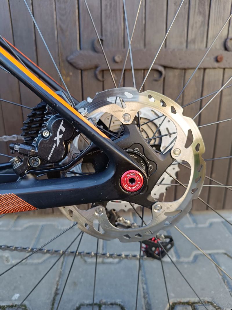 SCOTT SCALE 910 - komplet na Shimano XT - hmotnost 10kg!!