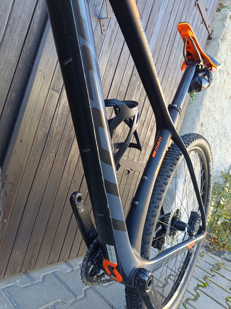 SCOTT SCALE 910 - komplet na Shimano XT - hmotnost 10kg!!