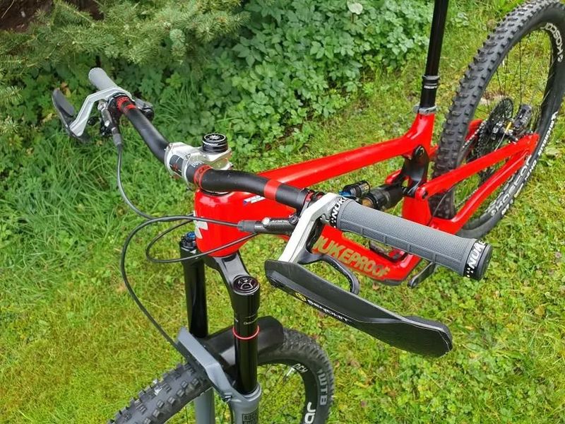 Nukeproof Mega 290 Carbon