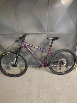 Kona Mahuna
